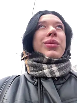 Snapshot of AlishaPrettyBlade chatting on 7, 3, 2025 AlishaPrettyBlade online show from 7, 3, 2025