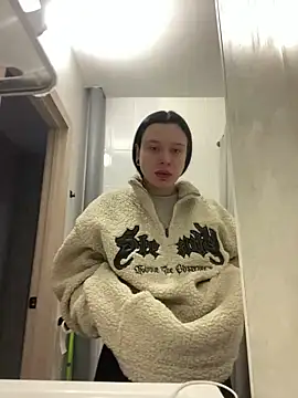 Snapshot of AlishaPrettyBlade chatting on 8, 3, 2025 AlishaPrettyBlade online show from 8, 3, 2025