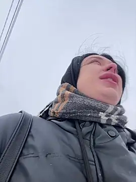 Snapshot of AlishaPrettyBlade chatting on 10, 3, 2025 AlishaPrettyBlade online show from 10, 3, 2025