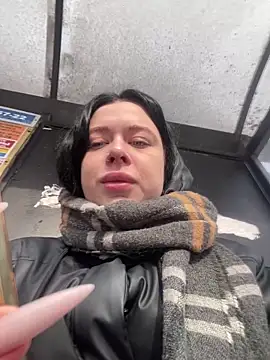 Snapshot of AlishaPrettyBlade chatting on 12, 3, 2025 AlishaPrettyBlade online show from 12, 3, 2025