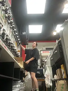 Snapshot of AlishaPrettyBlade chatting on 10, 11, 2025 AlishaPrettyBlade online show from 10, 11, 2025