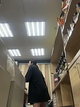 Snapshot of AlishaPrettyBlade chatting on 18, 12, 2025 AlishaPrettyBlade online show from 18, 12, 2025