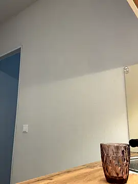 Snapshot of AlishaPrettyBlade chatting on 19, 12, 2025 AlishaPrettyBlade online show from 19, 12, 2025