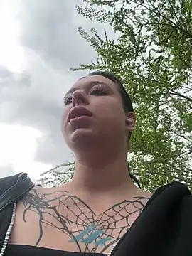 AlishaPrettyBlade online show from 29, 5, 2026