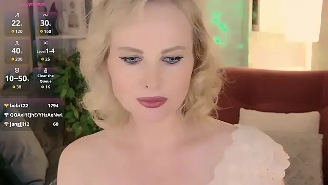 Snapshot of Sandra_Kind chatting on 28, 7, 2026 Sandra Kind online show from 28, 7, 2026