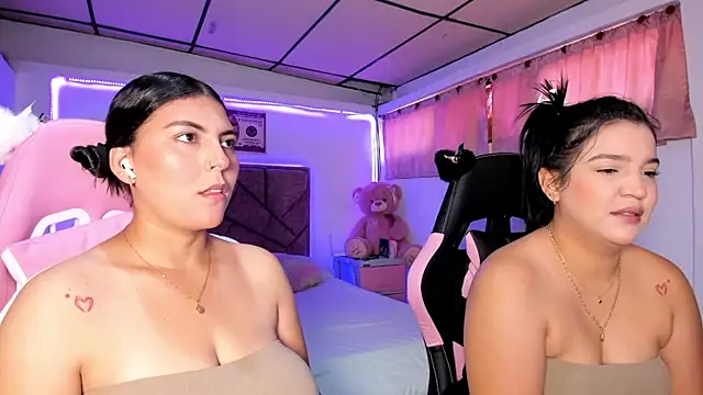 Cristal Smith20 online show from 23, 4, 2026