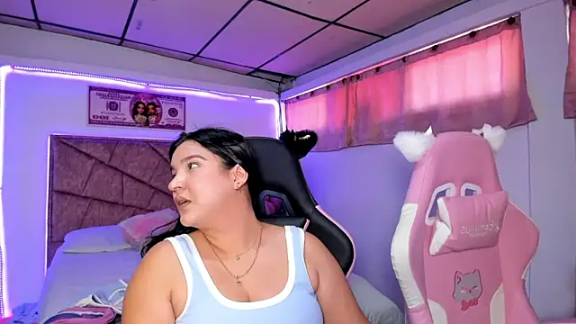 Cristal Smith20 online show from 24, 4, 2026