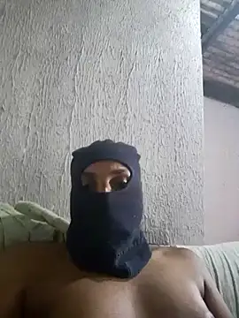 Snapshot of Delavia chatting on 15, 11, 2025 Delavia online show from 15, 11, 2025