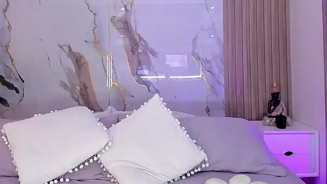 Snapshot of miss_martiina chatting on 8, 1, 2026 miss martiina online show from 8, 1, 2026