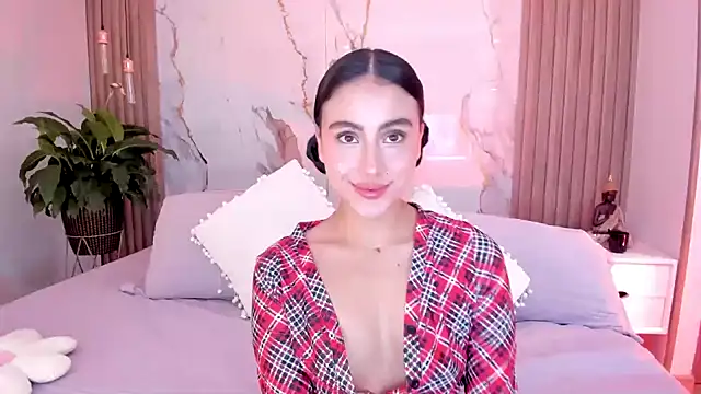 Snapshot of miss_martiina chatting on 7, 2, 2026 miss martiina online show from 7, 2, 2026