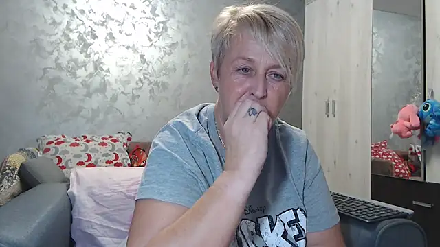 RosesandLillies online show from 10, 11, 2025