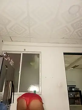 Snapshot of victoria_roussee chatting on 20, 2, 2025 victoria roussee online show from 20, 2, 2025