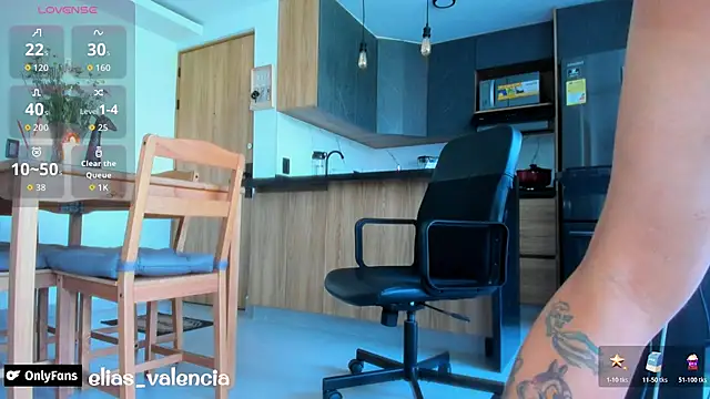 Snapshot of fitnolan chatting on 7, 5, 2026 fitnolan online show from 7, 5, 2026