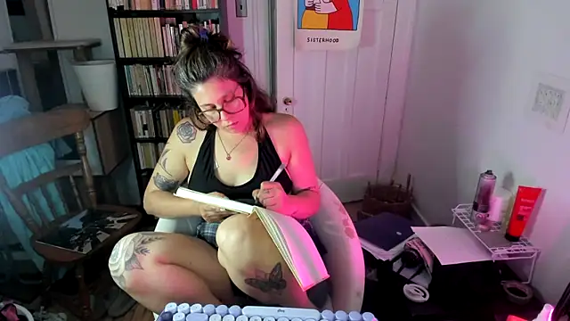 Snapshot of Rosiee69_ chatting on 17, 9, 2025 Rosiee69 online show from 17, 9, 2025