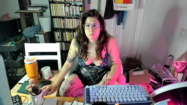 Snapshot of Rosiee69_ chatting on 28, 10, 2025 Rosiee69 online show from 28, 10, 2025