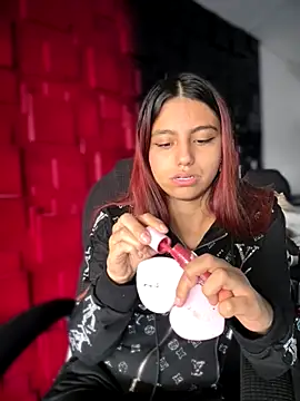 Emily-teen online show from 2, 12, 2025