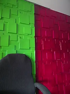 Emily-teen online show from 18, 1, 2026