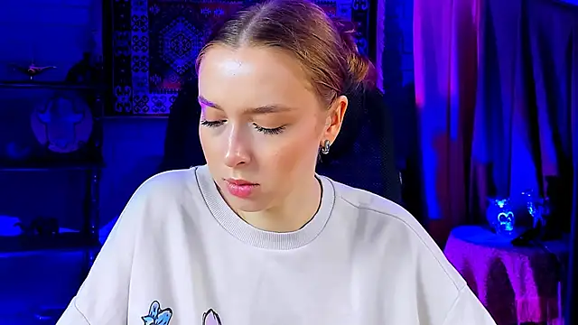 JenniferGraces online show from 5, 3, 2025