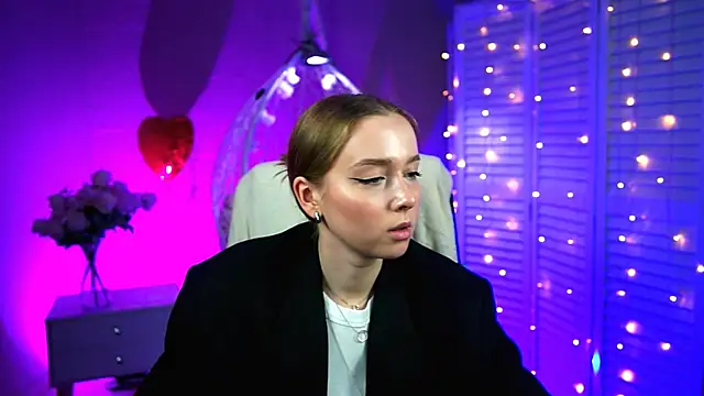 JenniferGraces online show from 6, 3, 2025