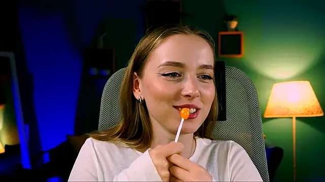 JenniferGraces online show from 22, 3, 2025