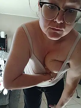 HTXBELLE online show from 5, 11, 2025