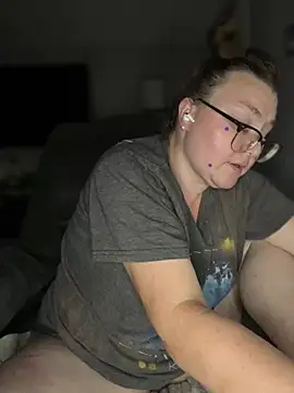 HTXBELLE online show from 4, 4, 2026