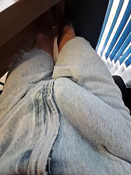 tokyozinhochan online show from 12, 1, 2026