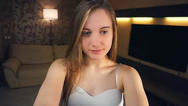 Snapshot of QuennaCoote chatting on 5, 3, 2025 QuennaCoote online show from 5, 3, 2025