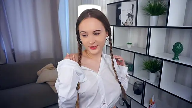 Snapshot of QuennaCoote chatting on 11, 10, 2025 QuennaCoote online show from 11, 10, 2025