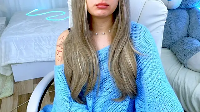 Snapshot of baby_debbie chatting on 9, 3, 2025 baby debbie online show from 9, 3, 2025