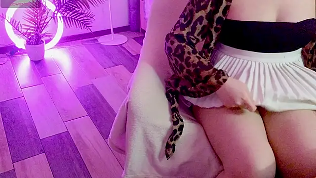 Snapshot of baby_debbie chatting on 6, 2, 2026 baby debbie online show from 6, 2, 2026