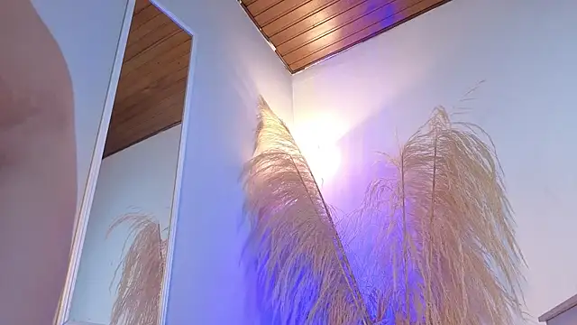 aitana garcia  online show from 25, 4, 2026