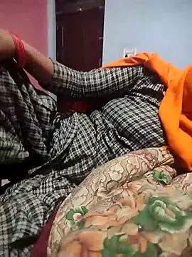 Snapshot of indian_couple4 chatting on 20, 2, 2025 indian couple4 online show from 20, 2, 2025