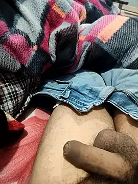 Snapshot of indian_couple4 chatting on 11, 1, 2026 indian couple4 online show from 11, 1, 2026