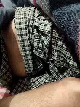 Snapshot of indian_couple4 chatting on 14, 1, 2026 indian couple4 online show from 14, 1, 2026