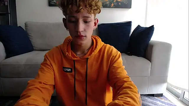 iiangel  online show from 6, 1, 2026