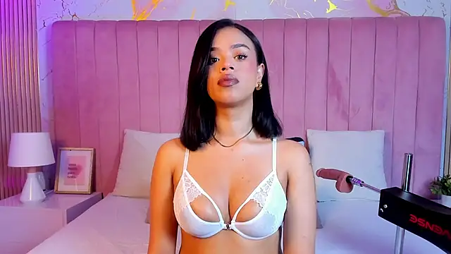 LiaHilton2 online show from 26, 5, 2026