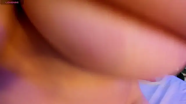 SalomeeHills online show from 14, 6, 2026