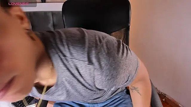 Allex Cano online show from 23, 2, 2025