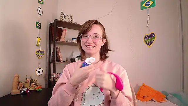 Elise Nyx online show from 9, 6, 2026