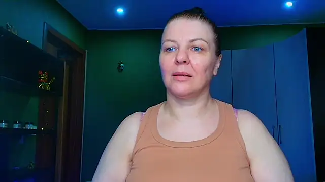 Snapshot of VeronikawGold chatting on 18, 5, 2026 VeronikawGold online show from 18, 5, 2026