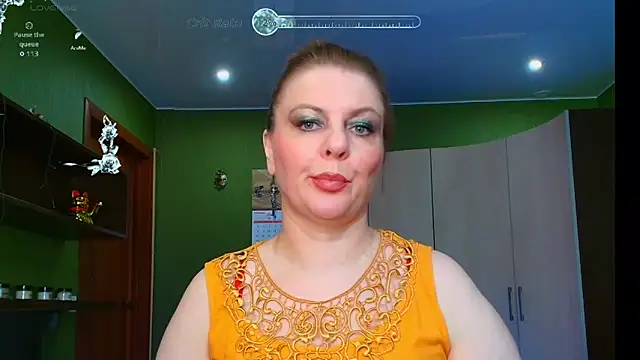 Snapshot of VeronikawGold chatting on 5, 6, 2026 VeronikawGold online show from 5, 6, 2026
