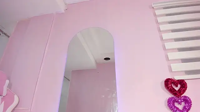 Snapshot of emily_sweett24 chatting on 24, 2, 2025 emily sweett24 online show from 24, 2, 2025