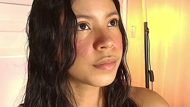 Snapshot of emily_sweett24 chatting on 24, 9, 2025 emily sweett24 online show from 24, 9, 2025