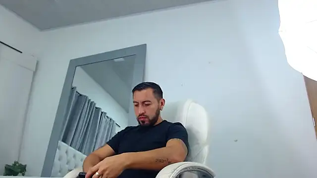 sebastian colle online show from 3, 3, 2025