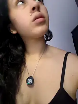 Snapshot of ammy_e chatting on 23, 4, 2026 ammy e online show from 23, 4, 2026