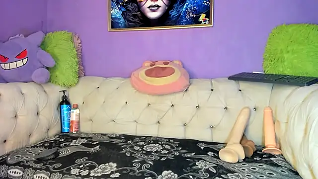 amydelahozgomez online show from 10, 10, 2025