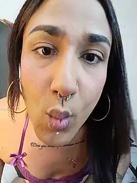 Snapshot of amydelahozgomez chatting on 12, 6, 2026 amydelahozgomez online show from 12, 6, 2026