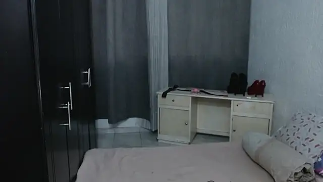 Snapshot of EngelCristaly chatting on 2, 6, 2026 EngelCristaly online show from 2, 6, 2026