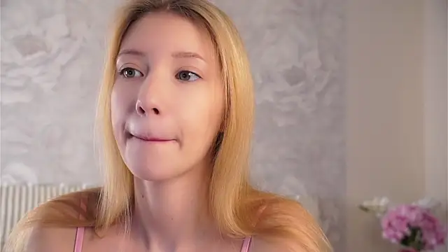 SunnivaCovil online show from 25, 4, 2026